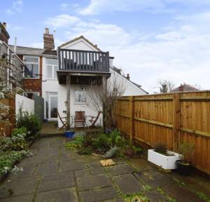 3 Bedroom House for sale in Fowlers Road, Salisbury