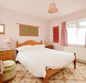 4 Bedroom House for sale in Broadchalke Road, Salisbury