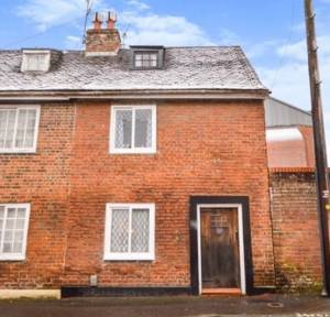 2 Bedroom House for sale in Love Lane, Salisbury