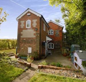 3 Bedroom House for sale in Amesbury Road, Salisbury