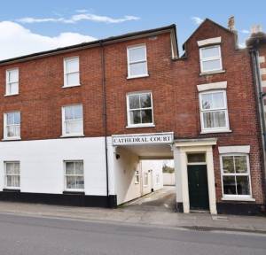 2 Bedroom Flat for sale in Cathedral Court, Salisbury