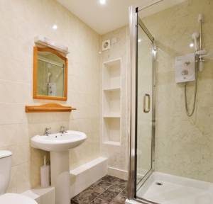 2 Bedroom Flat for sale in Cathedral Court, Salisbury