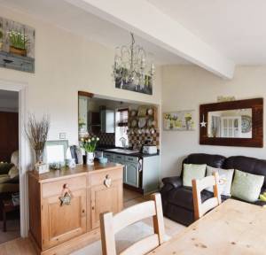 3 Bedroom House for sale in Downton Road, Salisbury