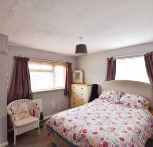 3 Bedroom Bungalow for sale in Broadfield Road, Salisbury
