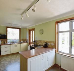 4 Bedroom House for sale in Feversham Road, Salisbury