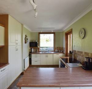 4 Bedroom House for sale in Feversham Road, Salisbury