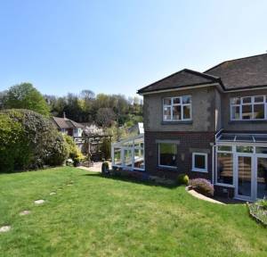 4 Bedroom House for sale in Feversham Road, Salisbury