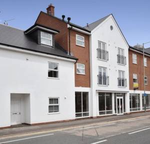 2 Bedroom Flat for sale in Wilton Road, Salisbury