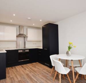 2 Bedroom Flat for sale in Wilton Road, Salisbury