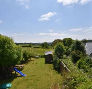 3 Bedroom House for sale in Weston Lane, Salisbury