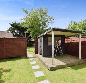 2 Bedroom Bungalow for sale in Queen Mary Road, Salisbury