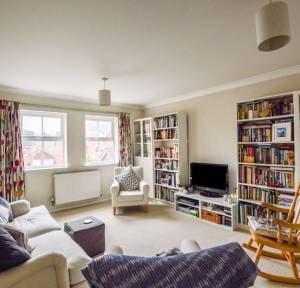 3 Bedroom Flat for sale in Jubilee Close, Salisbury