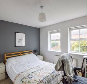 3 Bedroom Flat for sale in Jubilee Close, Salisbury