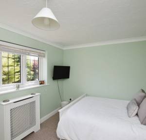 5 Bedroom House for sale in Manor Farm Road, Salisbury