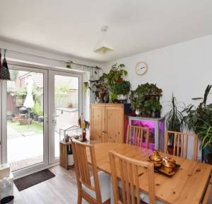 3 Bedroom House for sale in Lapham Vale, Salisbury