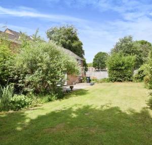 4 Bedroom House for sale in Cheverell Avenue, Salisbury