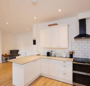 3 Bedroom House for sale in Hulse Road, Salisbury