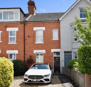 3 Bedroom House for sale in North Street, SALISBURY