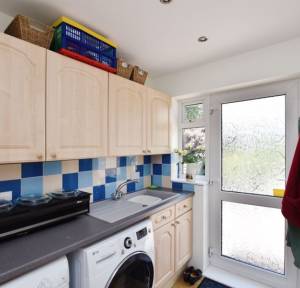 2 Bedroom Bungalow for sale in Gorringe Road, Salisbury