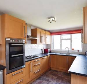 4 Bedroom House for sale in Avondown Road, Salisbury