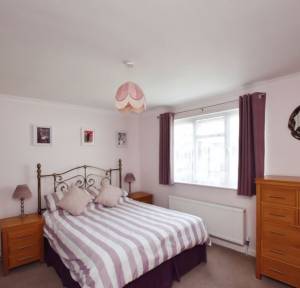 3 Bedroom Bungalow for sale in Hathaway Close, Salisbury