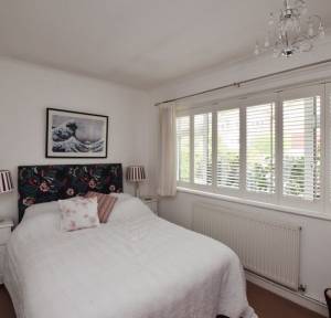 2 Bedroom Bungalow for sale in Potters Way, Salisbury