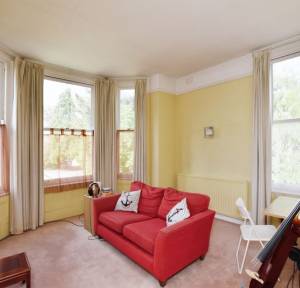 2 Bedroom Flat for sale in Shady Bower, Salisbury