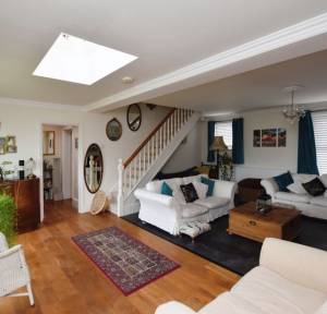 4 Bedroom House for sale in Devizes Road, Salisbury