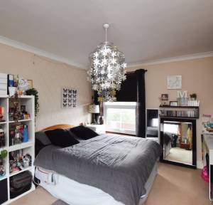4 Bedroom House for sale in Devizes Road, Salisbury