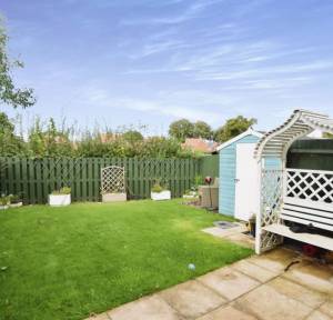 2 Bedroom House for sale in Batchelor Way, Salisbury