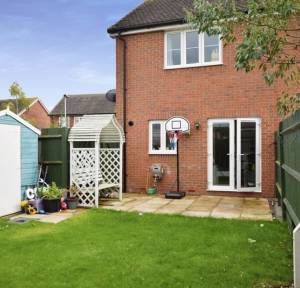 2 Bedroom House for sale in Batchelor Way, Salisbury