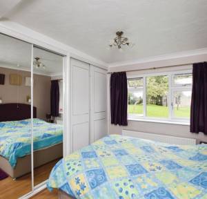 4 Bedroom Bungalow for sale in Larkhill Road, Salisbury