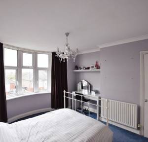 5 Bedroom House for sale in Heath Road, Salisbury