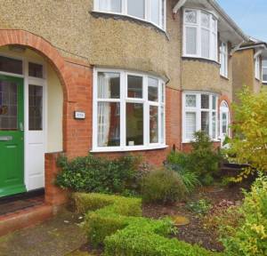 3 Bedroom House for sale in Heath Road, Salisbury