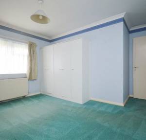2 Bedroom Flat for sale in 74 Bouverie Avenue, Salisbury