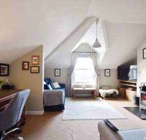 1 Bedroom Flat for sale in 40 Manor Road, Salisbury