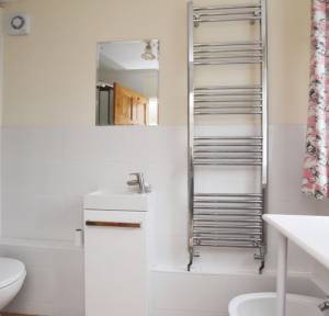 3 Bedroom House for sale in Wessex Road, Salisbury