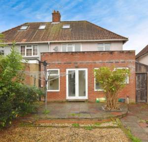 3 Bedroom House for sale in Wessex Road, Salisbury