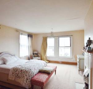 3 Bedroom House for sale in Wilton Road, Salisbury