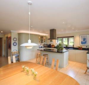 4 Bedroom House for sale in St. Marks Avenue, Salisbury