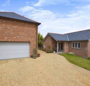 4 Bedroom House for sale in St. Marks Avenue, Salisbury