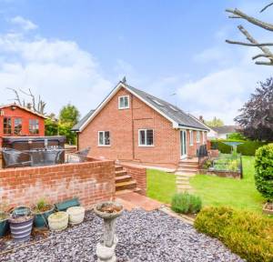 3 Bedroom Bungalow for sale in Idmiston Road, Salisbury