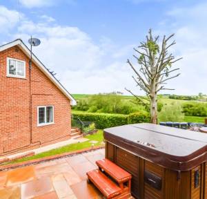 3 Bedroom Bungalow for sale in Idmiston Road, Salisbury