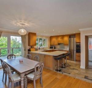 4 Bedroom House for sale in Bishops Drive, Salisbury