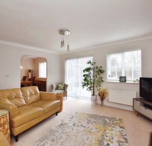 4 Bedroom House for sale in Lindford Road, Salisbury