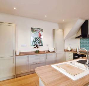 2 Bedroom House for sale in James Street, Salisbury