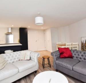 2 Bedroom Flat for sale in Wilton Road, Salisbury