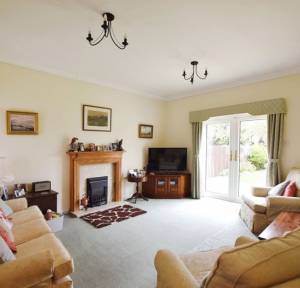 4 Bedroom Bungalow for sale in Netherhampton Road, Salisbury