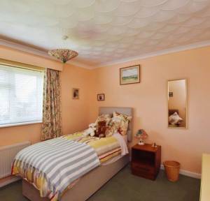 3 Bedroom Bungalow for sale in Constable Way, Salisbury