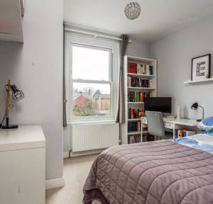 4 Bedroom Flat for sale in Ayleswade Road, Salisbury